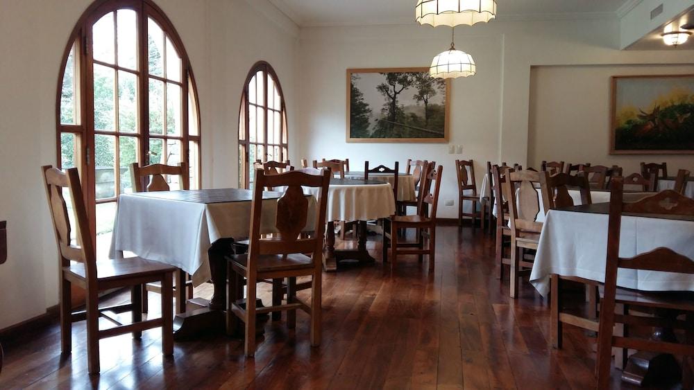 Le Chatelet Saint-Martin Extérieur photo
